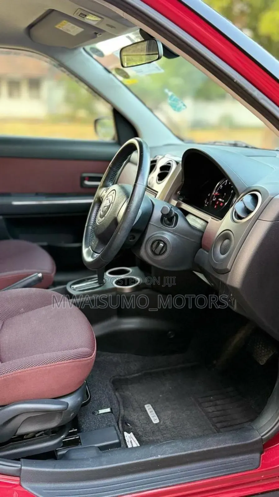 Mazda Verisa 2010 Red
