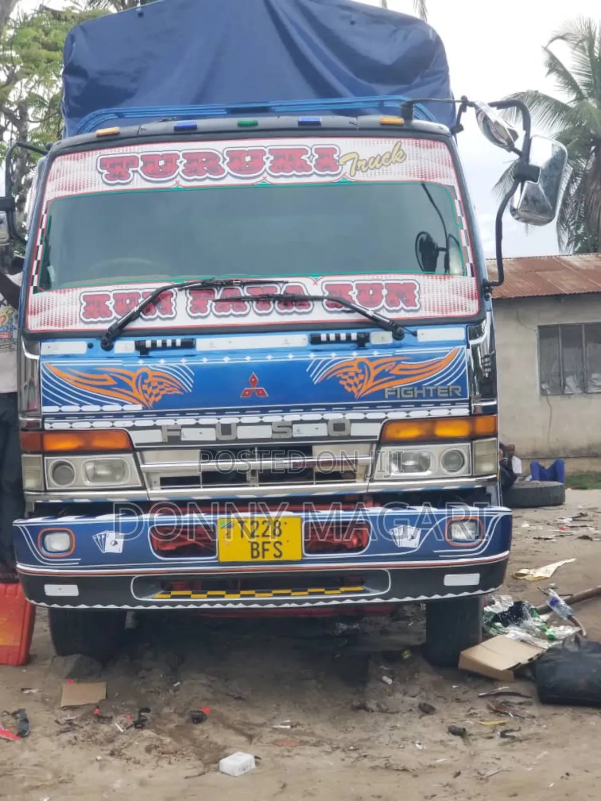 Mitsubishi Fuso 2018 Blue