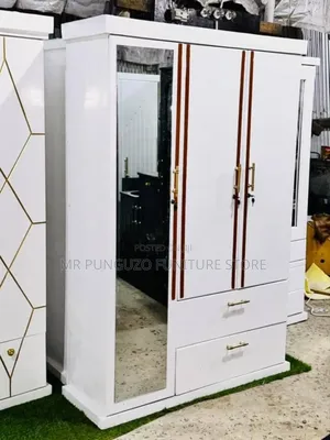Kabati Milango Mitatu White Classic Sana