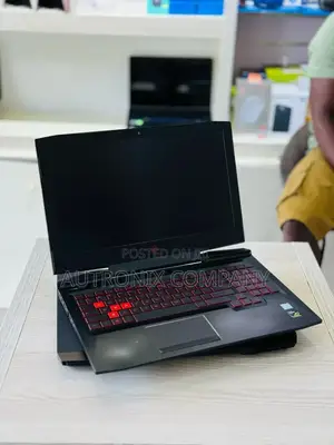 Laptop HP Omen 17t 16GB Intel Core I7 HDD+SSD 1T