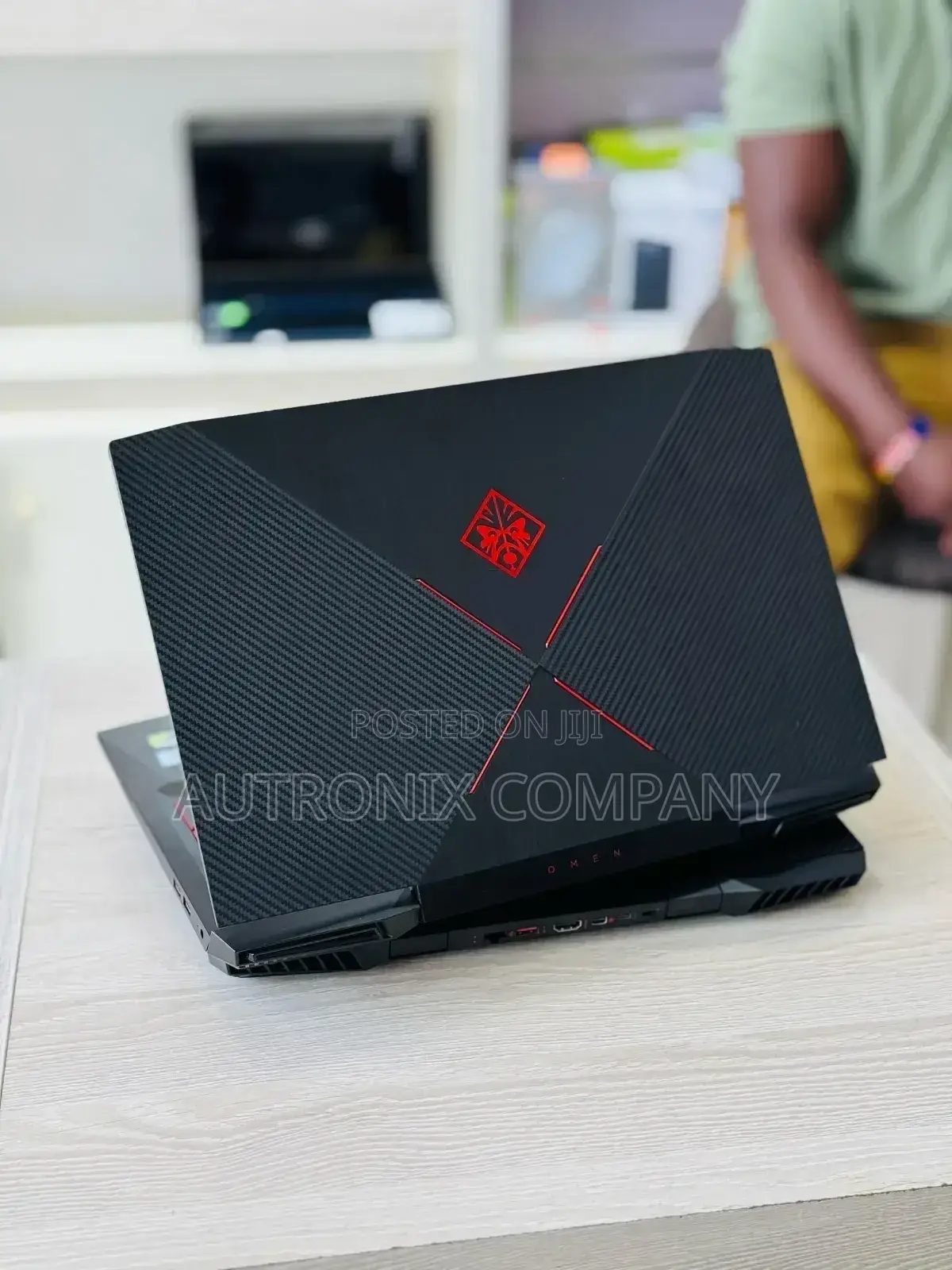 Laptop HP Omen 17t 16GB Intel Core I7 HDD+SSD 1T