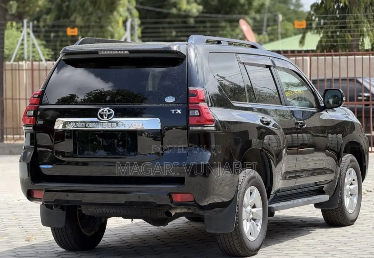 Toyota Land Cruiser Prado 2018 Black