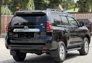 Toyota Land Cruiser Prado 2018 Black