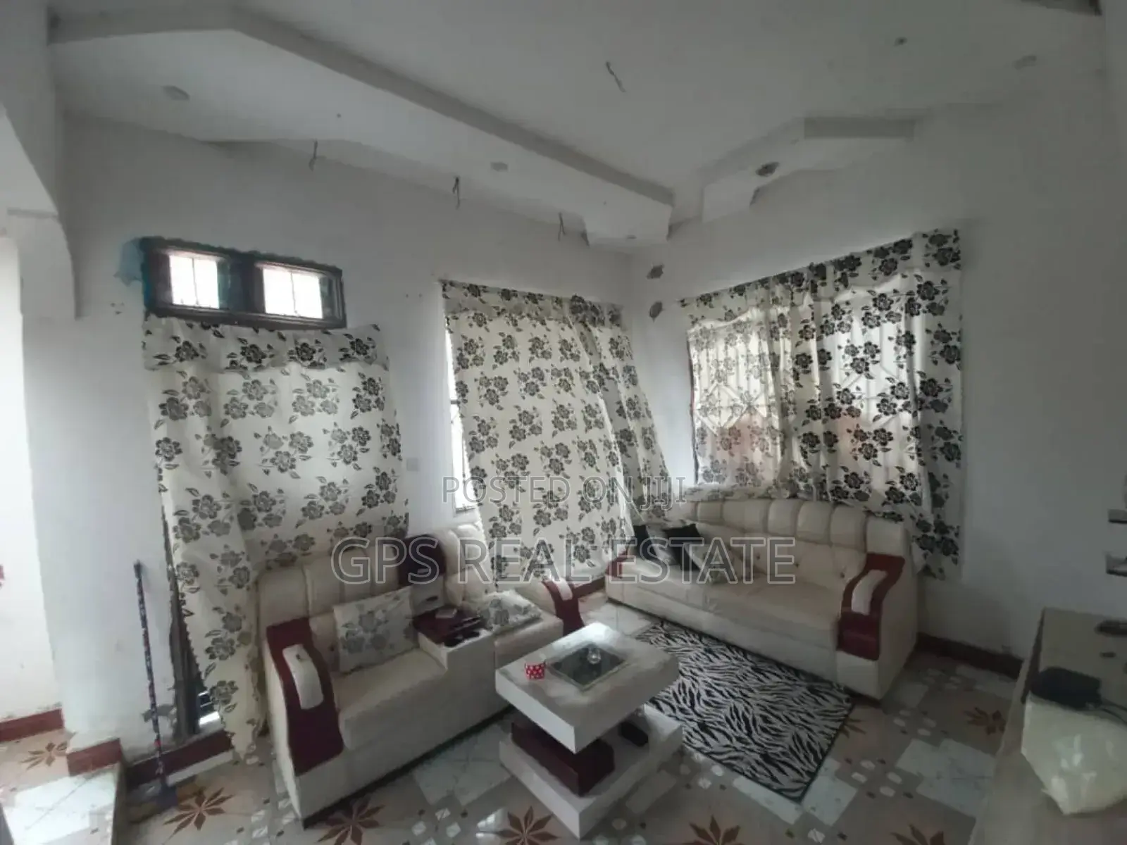 3bdrm House in Mbande Kisewe, Kinondoni for sale