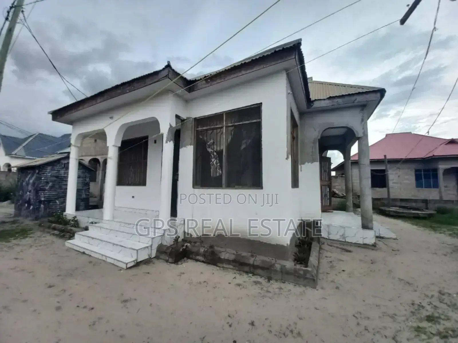 3bdrm House in Mbande Kisewe, Kinondoni for sale