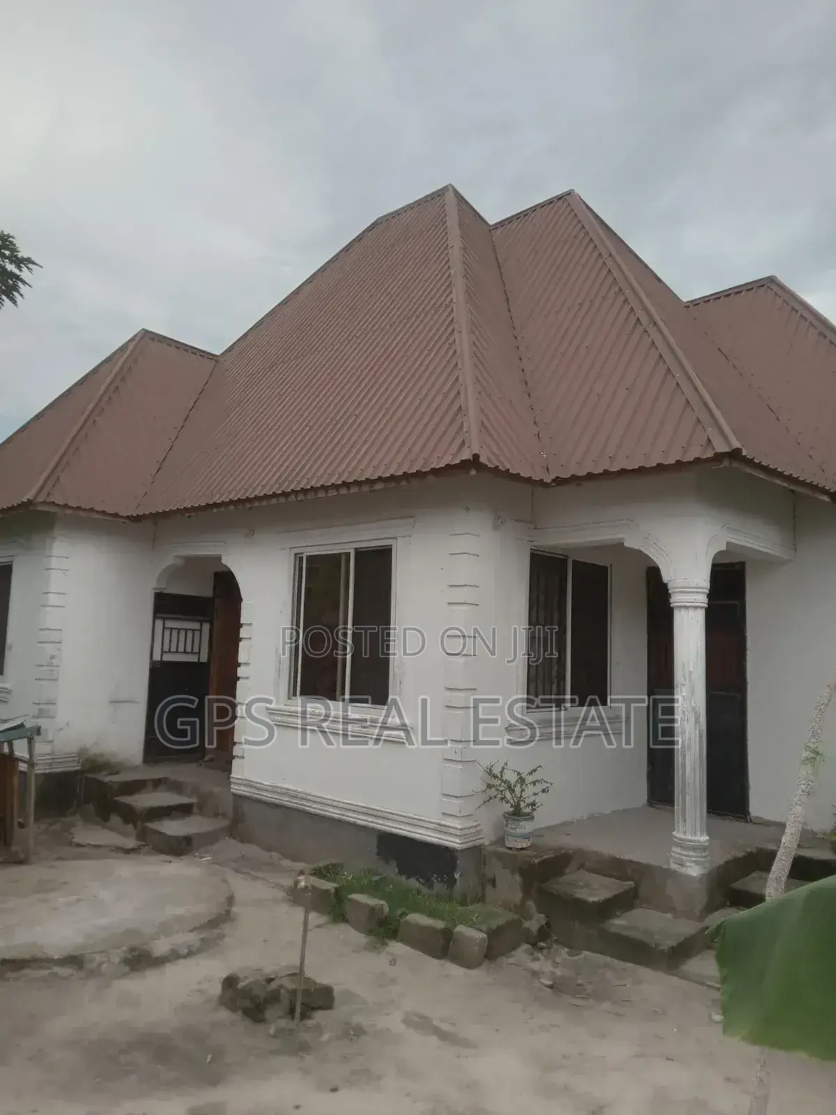 3bdrm House in Chamazi Mfenesini, Temeke for sale