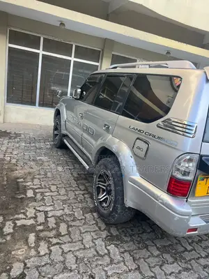 Toyota Land Cruiser Prado 2005 Silver