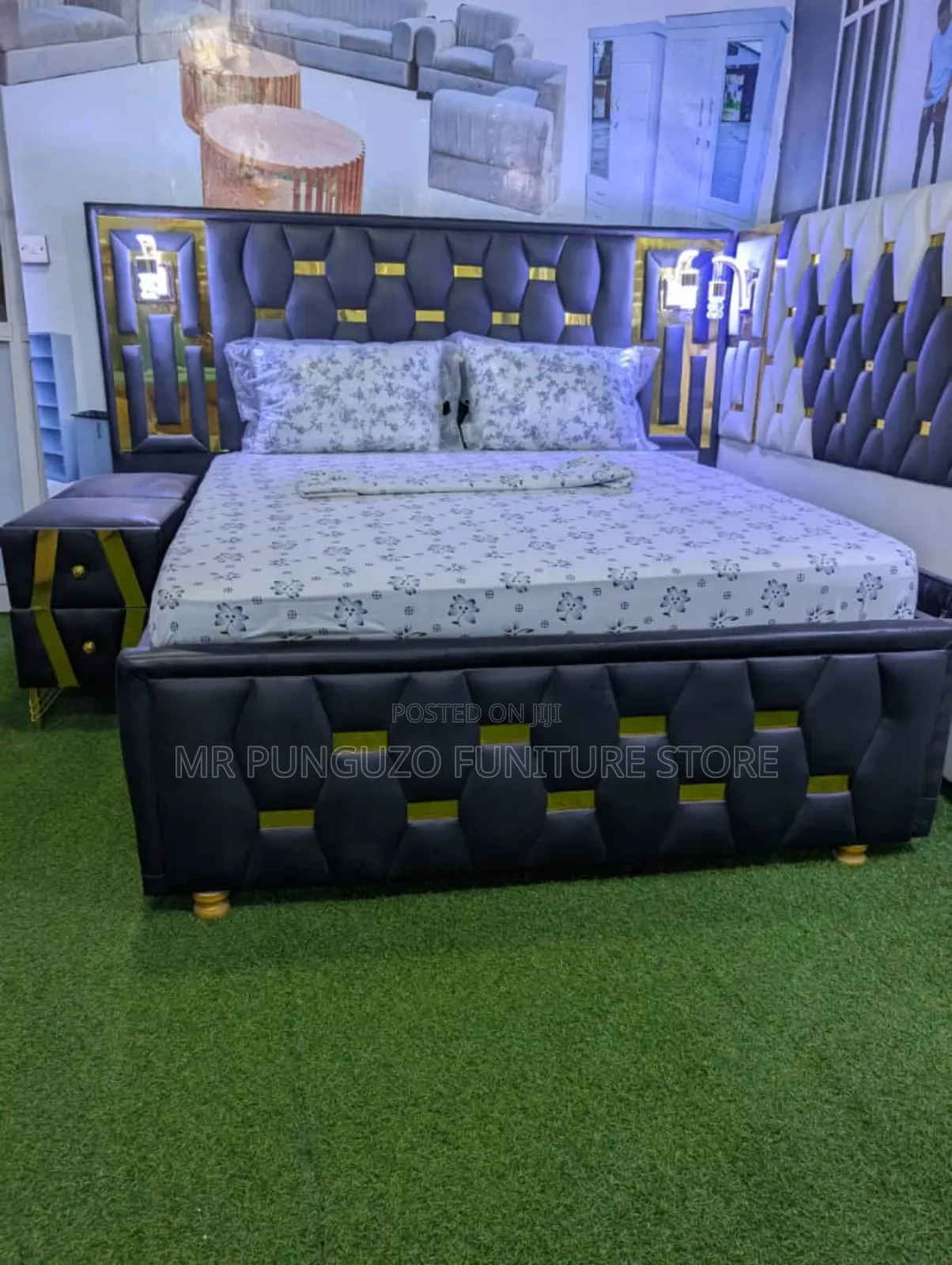 Kitanda Classic Sana Na Bed Side Yake Full Taa