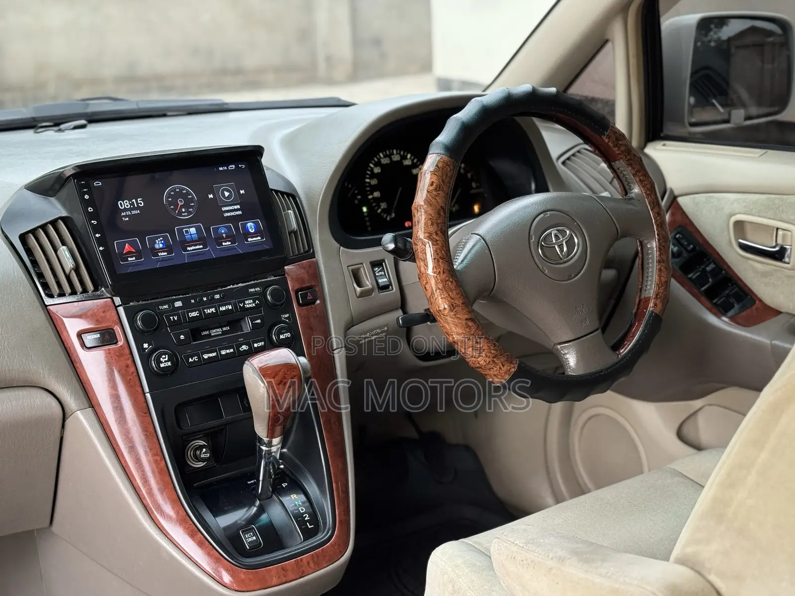 Toyota Harrier 2002 White