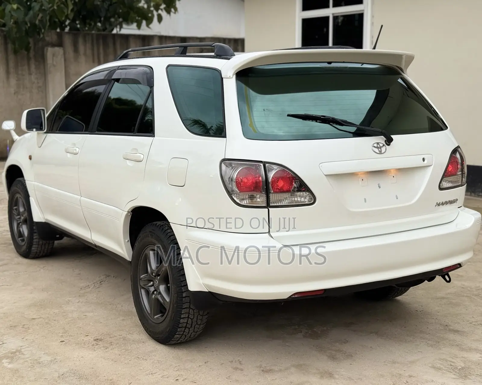 Toyota Harrier 2002 White