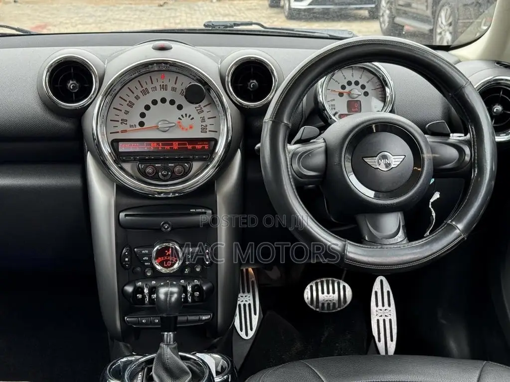 Mini Cooper 2012 Black