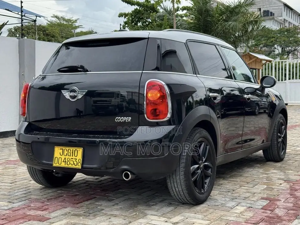Mini Cooper 2012 Black