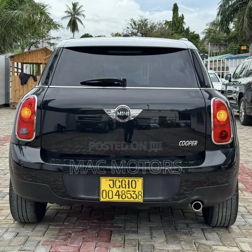 Mini Cooper 2012 Black