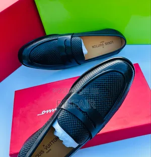 Lv Moccasins