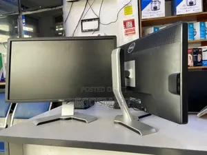 Desktop Computer Dell Inspiron One 2205 4GB Intel Core I5 HDD 500GB