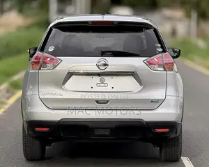 Nissan X-Trail 2.0 Petrol AWD 2014 Silver