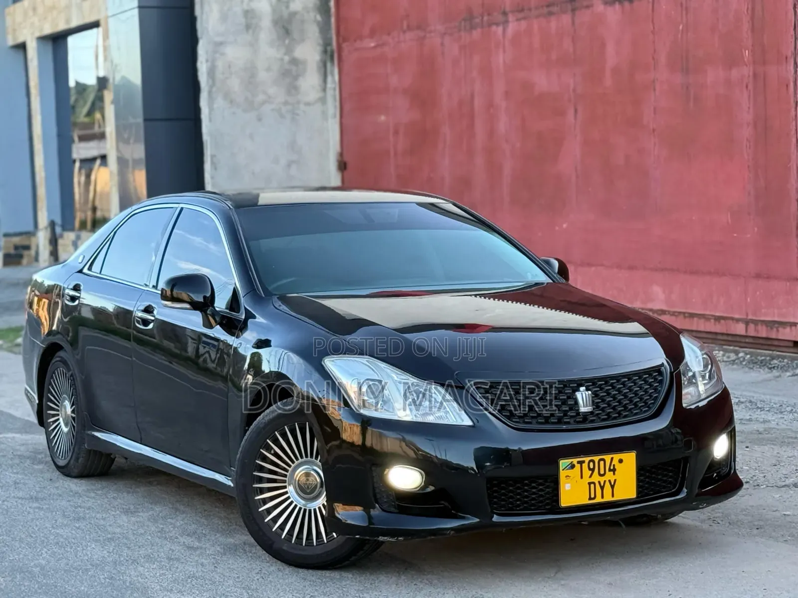 Toyota Crown 2011 Black