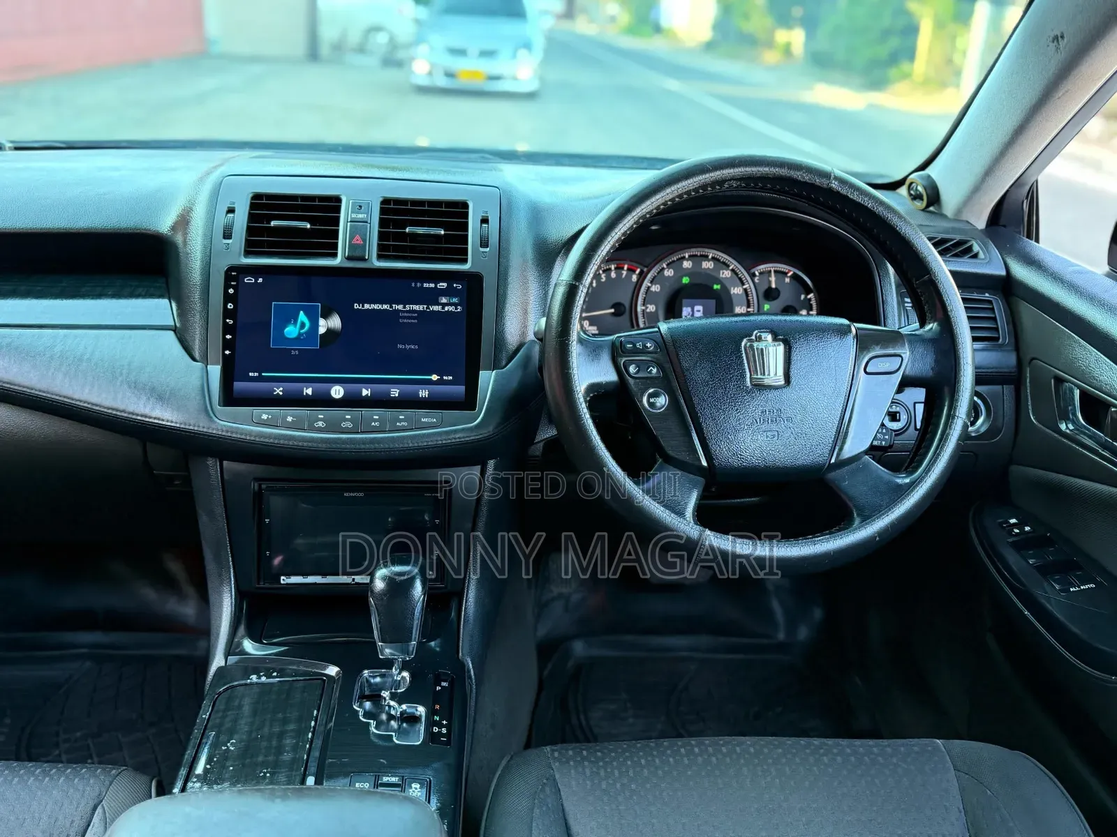 Toyota Crown 2011 Black
