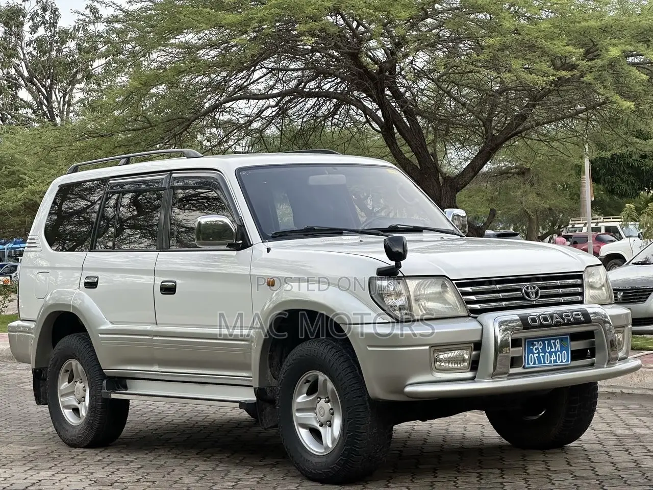 Toyota Land Cruiser Prado 2.7 16V 5dr 2000 White