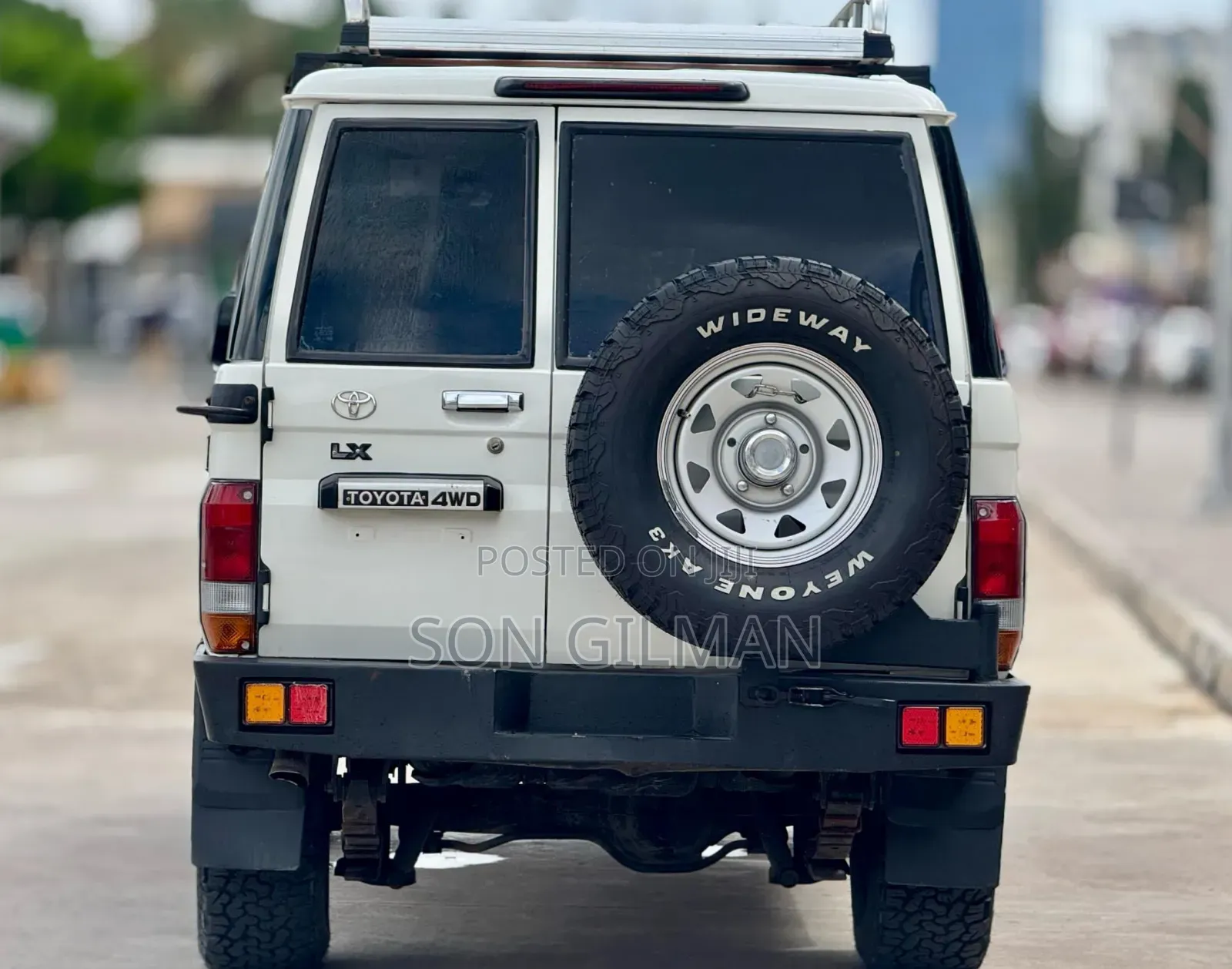 Toyota Land Cruiser 2011 Pearl