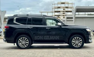 Toyota Land Cruiser 2023 Black