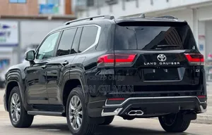 Toyota Land Cruiser 2023 Black
