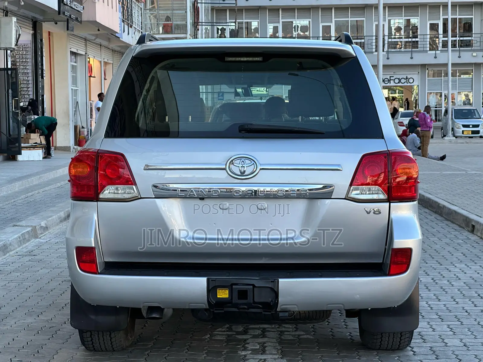 Toyota Land Cruiser 2010 Silver