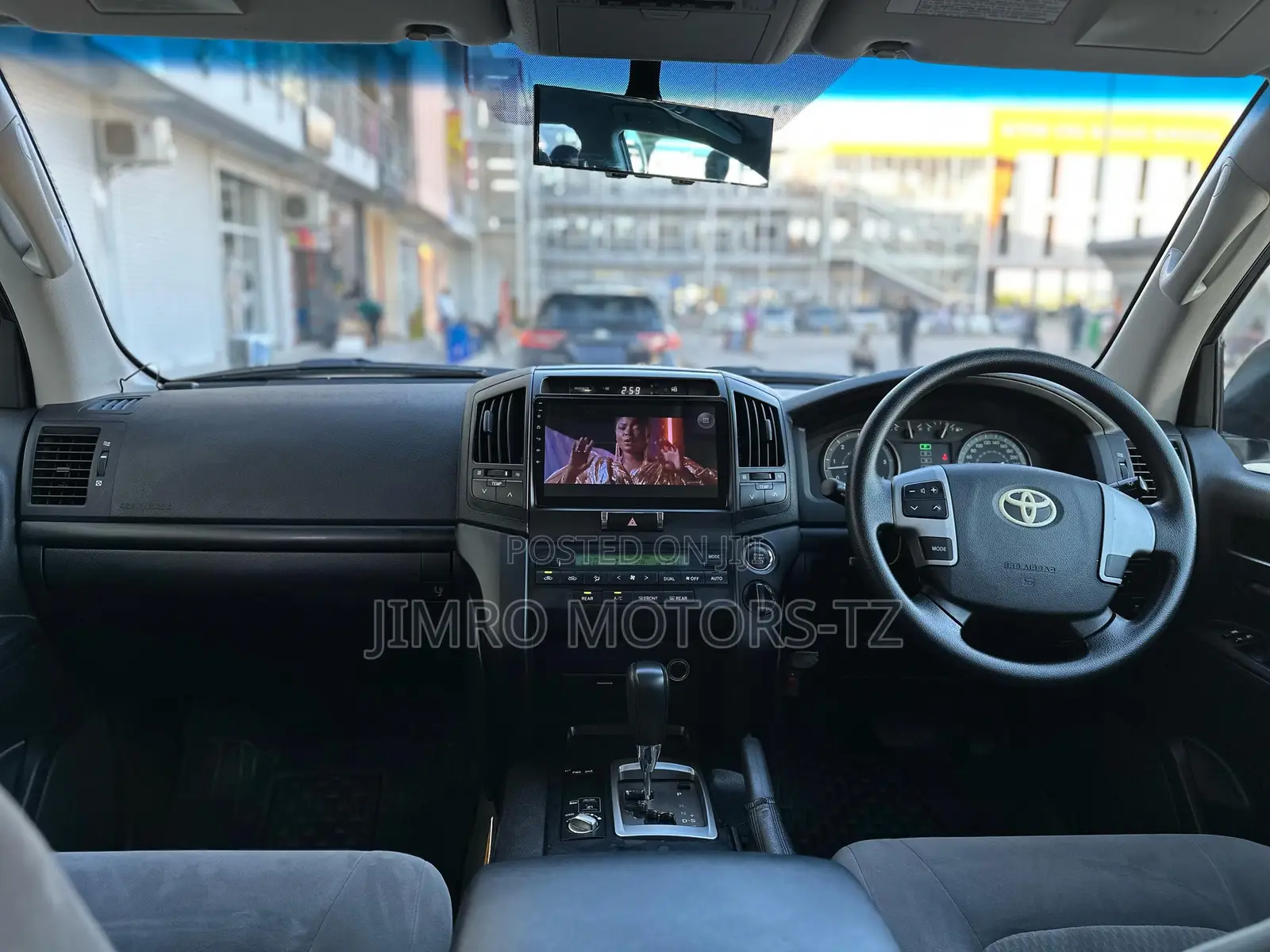 Toyota Land Cruiser 2010 Silver