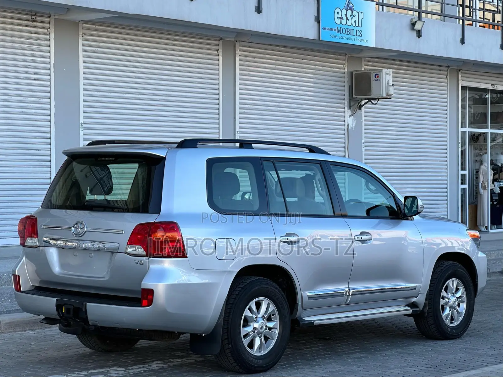 Toyota Land Cruiser 2010 Silver
