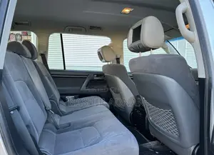 Toyota Land Cruiser 4.5 V8 TD STD 2010 Silver