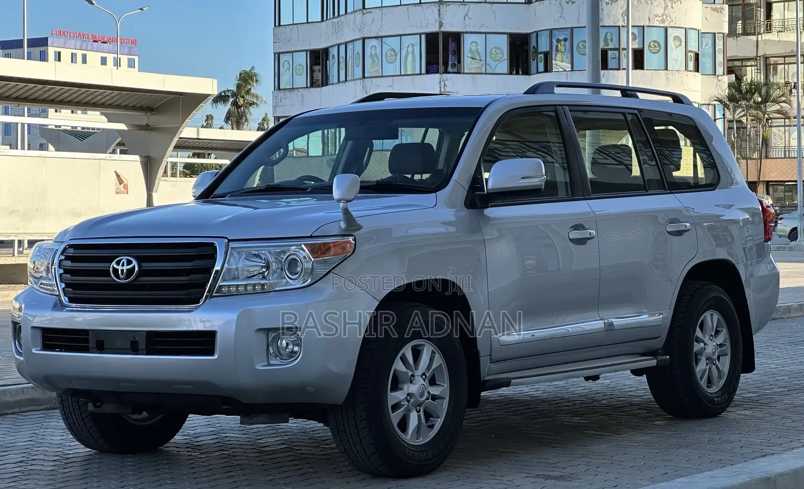Toyota Land Cruiser 4.5 V8 TD STD 2010 Silver