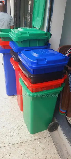 Plastic Dustbin Hands Free Convenience 250l,120l, 100l
