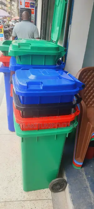 Plastic Dustbin Hands Free Convenience 250l,120l, 100l