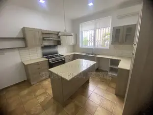 4bdrm Villa in Oysterbay, Kinondoni for rent