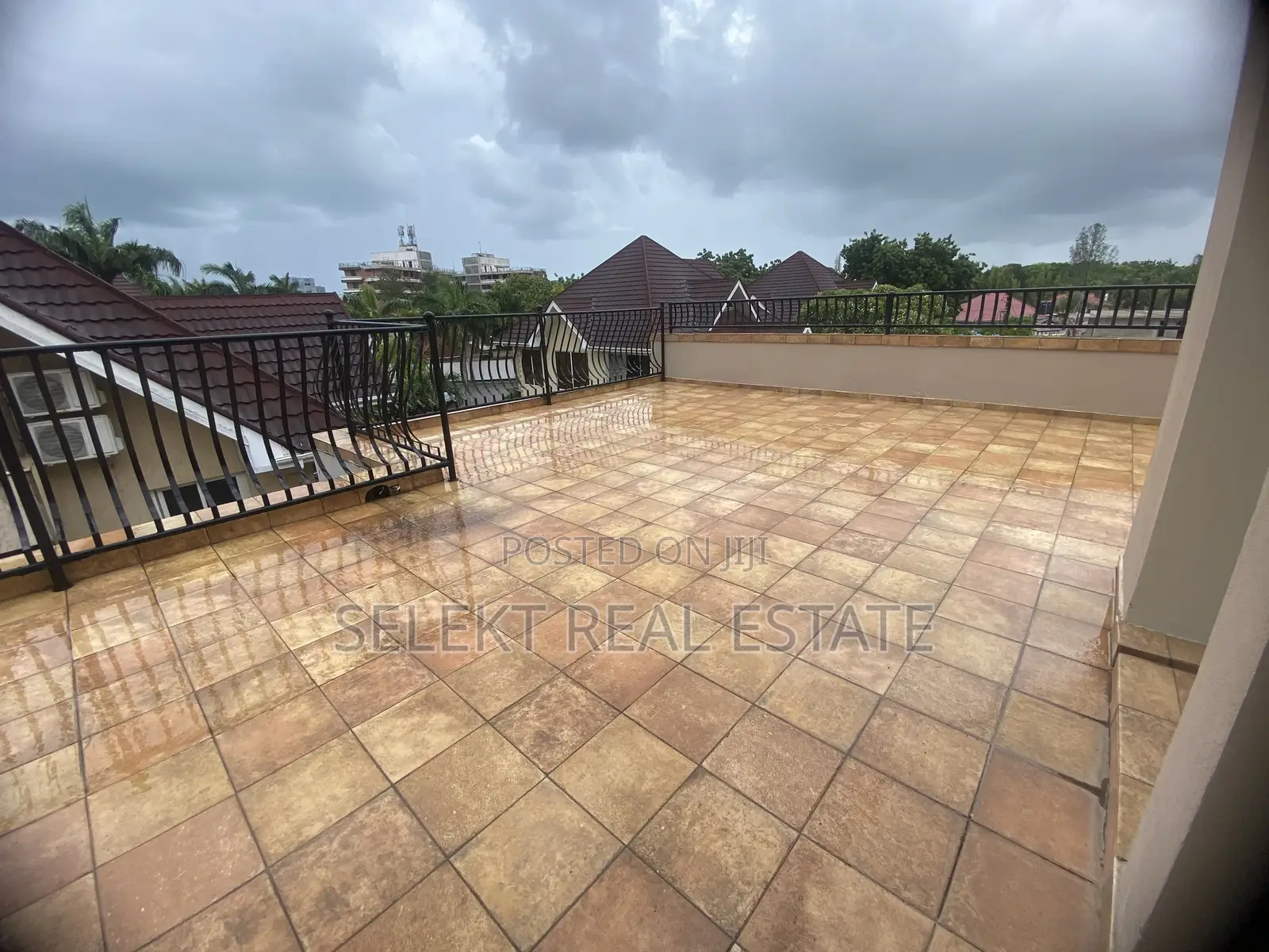 4bdrm Villa in Oysterbay, Kinondoni for rent