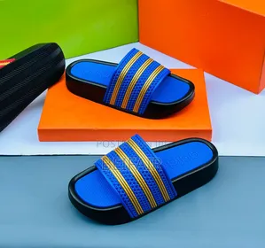 Soli Nene Sandals