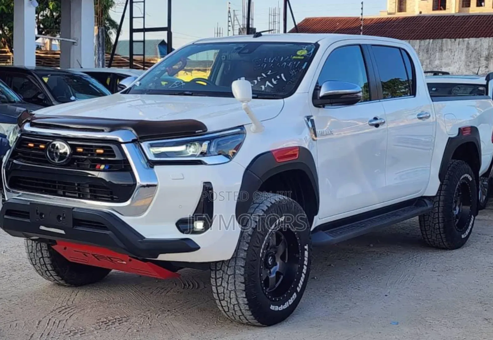 Toyota Hilux 2020 White