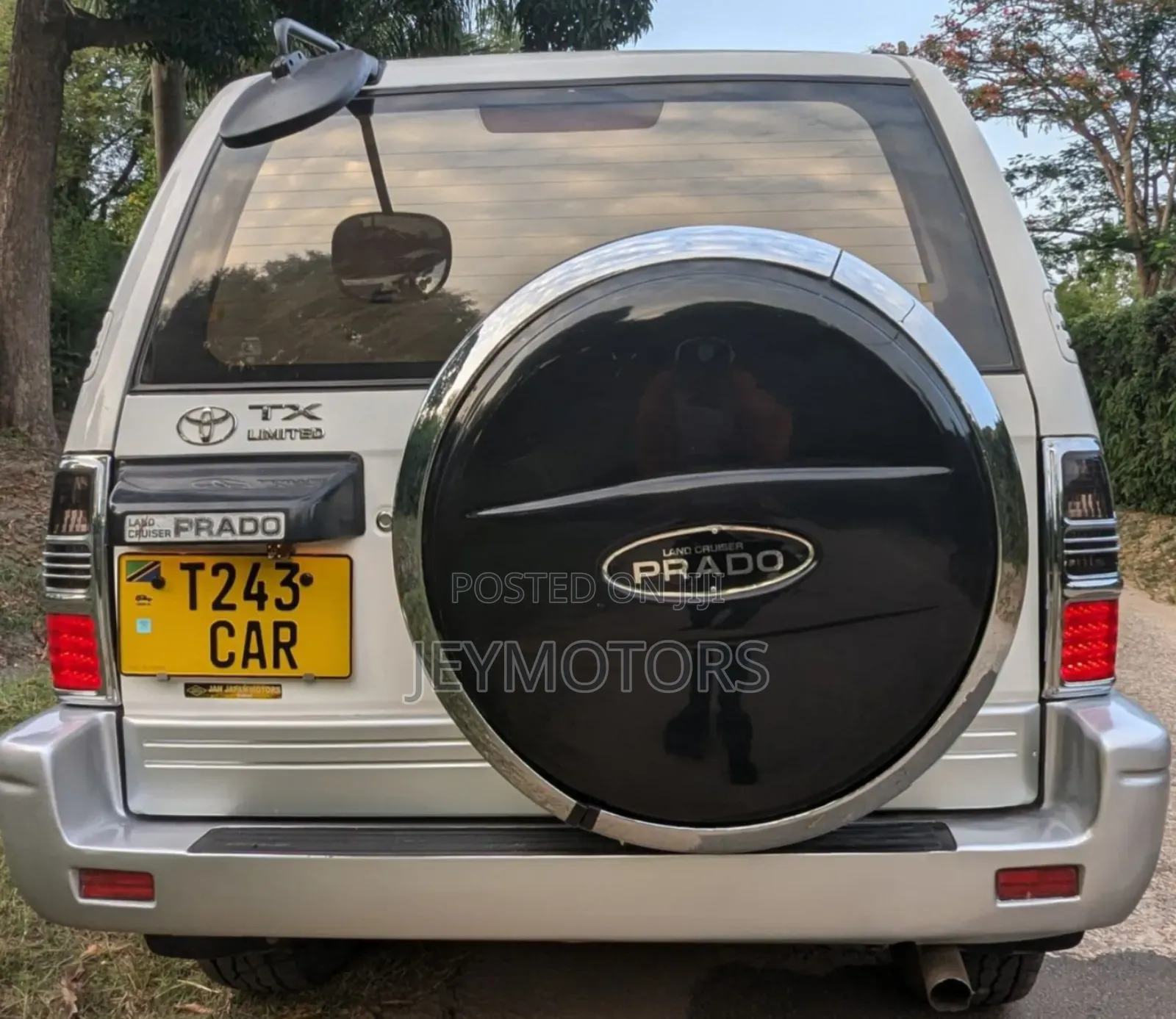 Toyota Land Cruiser Prado 2000 Off white