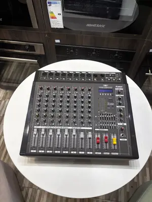 Photo - Yamaha Power Mixer (Pmx-808du) 8channel