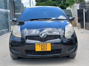 Toyota Vitz 2006 Black