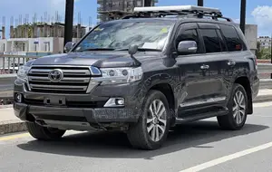 Photo - Toyota Land Cruiser 4.6 V8 ZX 2020 Gray