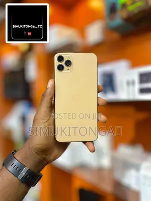 New Apple iPhone 11 Pro Max 64 GB Gold