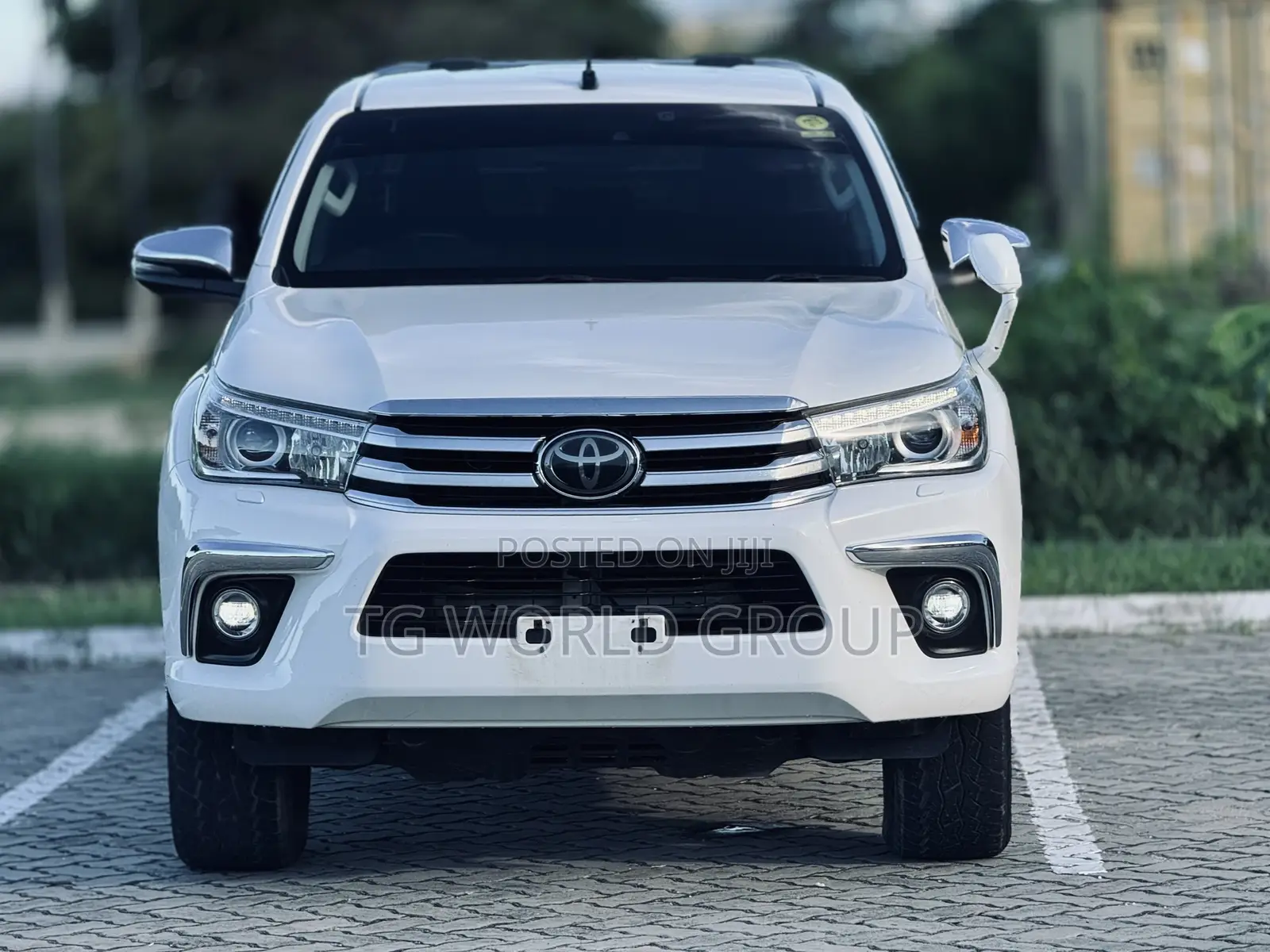 Toyota Hilux 2018 White