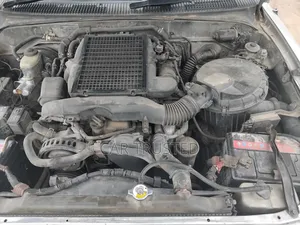 Toyota Hilux Surf 2003 Silver