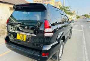 Toyota Land Cruiser 2005 Black