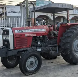 Tractor Massey