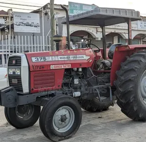 Tractor Massey