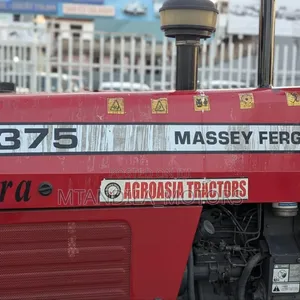 Tractor Massey