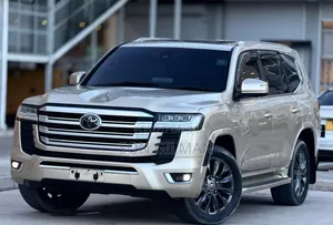 Toyota Land Cruiser 2020 Gold