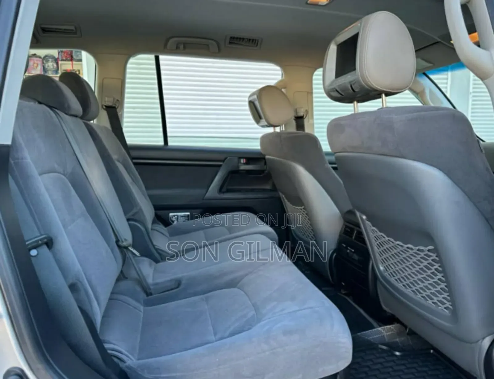 Toyota Land Cruiser 2010 Silver